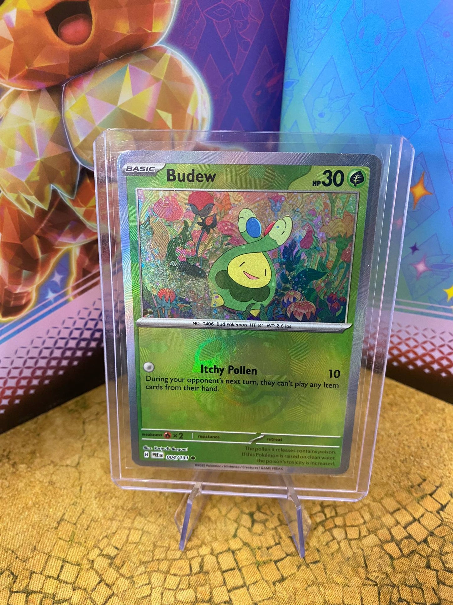 Budew Masterball Reverse Holo 004/131 Prismatic Evolutions Single Pokémon Card