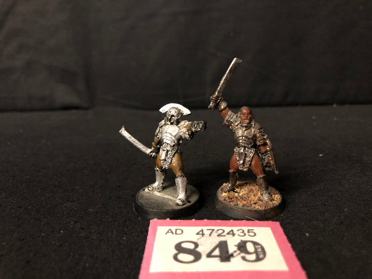 2x Uruk Hai Captains #849 Evil Modor MESBG LOTR Warhammer 40k