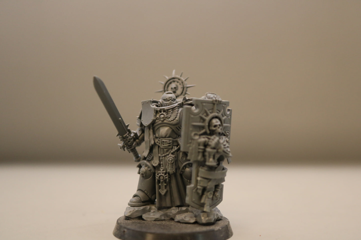 Primaris Bladeguard Captain With Relic Shield #647 Space MArines Warhammer 40k