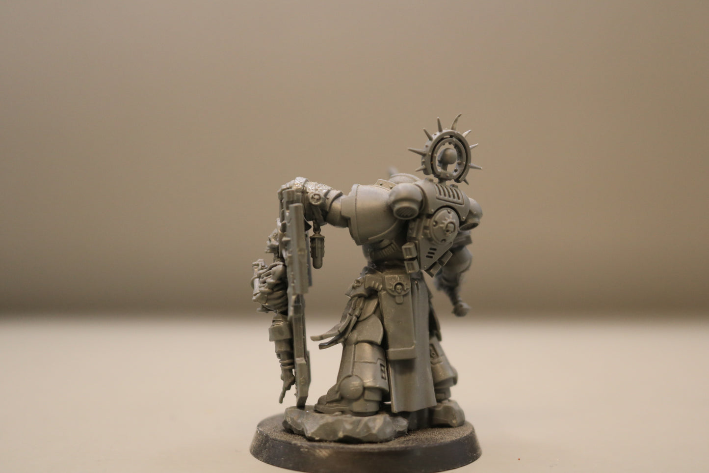 Primaris Bladeguard Captain With Relic Shield #647 Space MArines Warhammer 40k