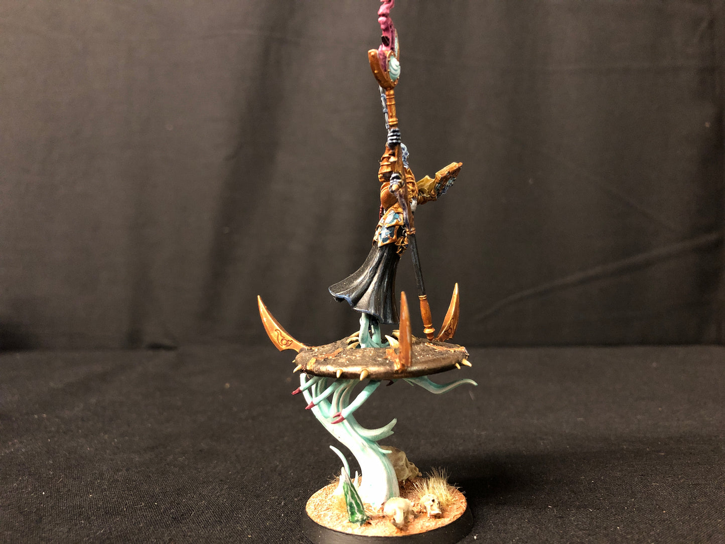Gaunt Summoner on Disc of Tzeentch #218 VERYWell Painted Slaves to Darkness AOS Warhammer 40k