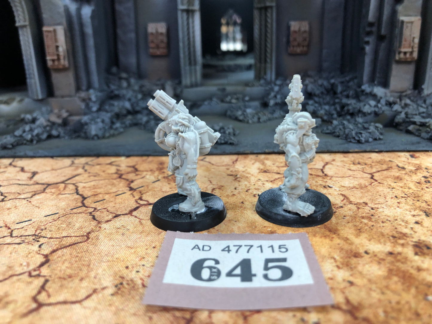 2x Servitors OOP #645 Adeptus Mechanicus Warhammer 40k