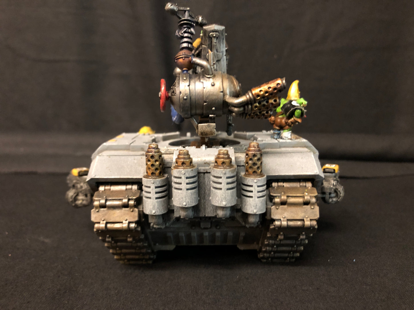Ork Looted Sicaran #667 VERY Well Painted Orks Warhammer 40k