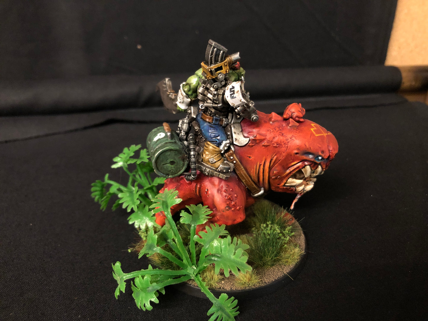 Beastboss on Squiggosaur #671 VERY Well Painted Orks Warhammer 40k