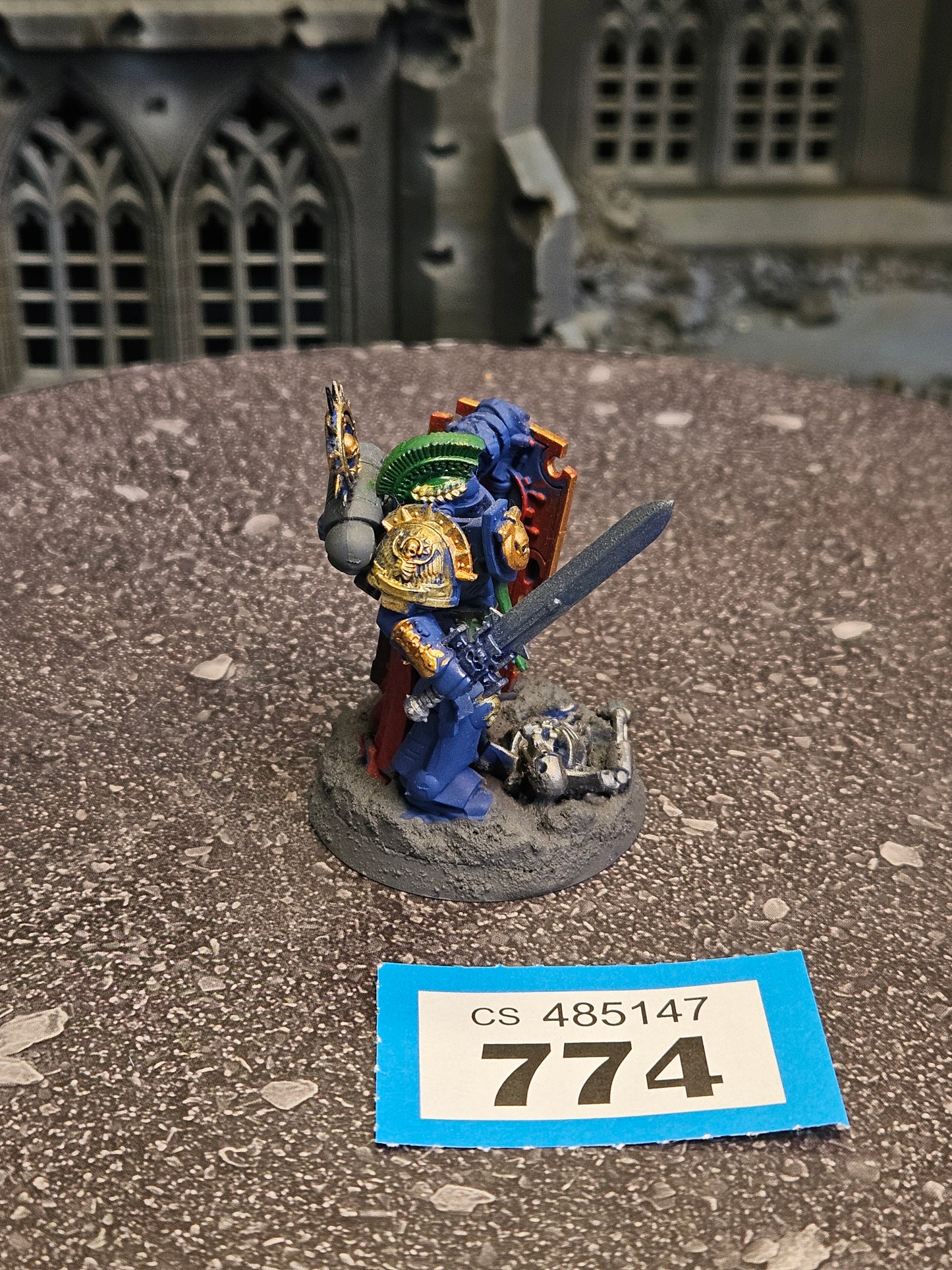 * Bladeguard Captain #774 Space Marines Warhammer 40k