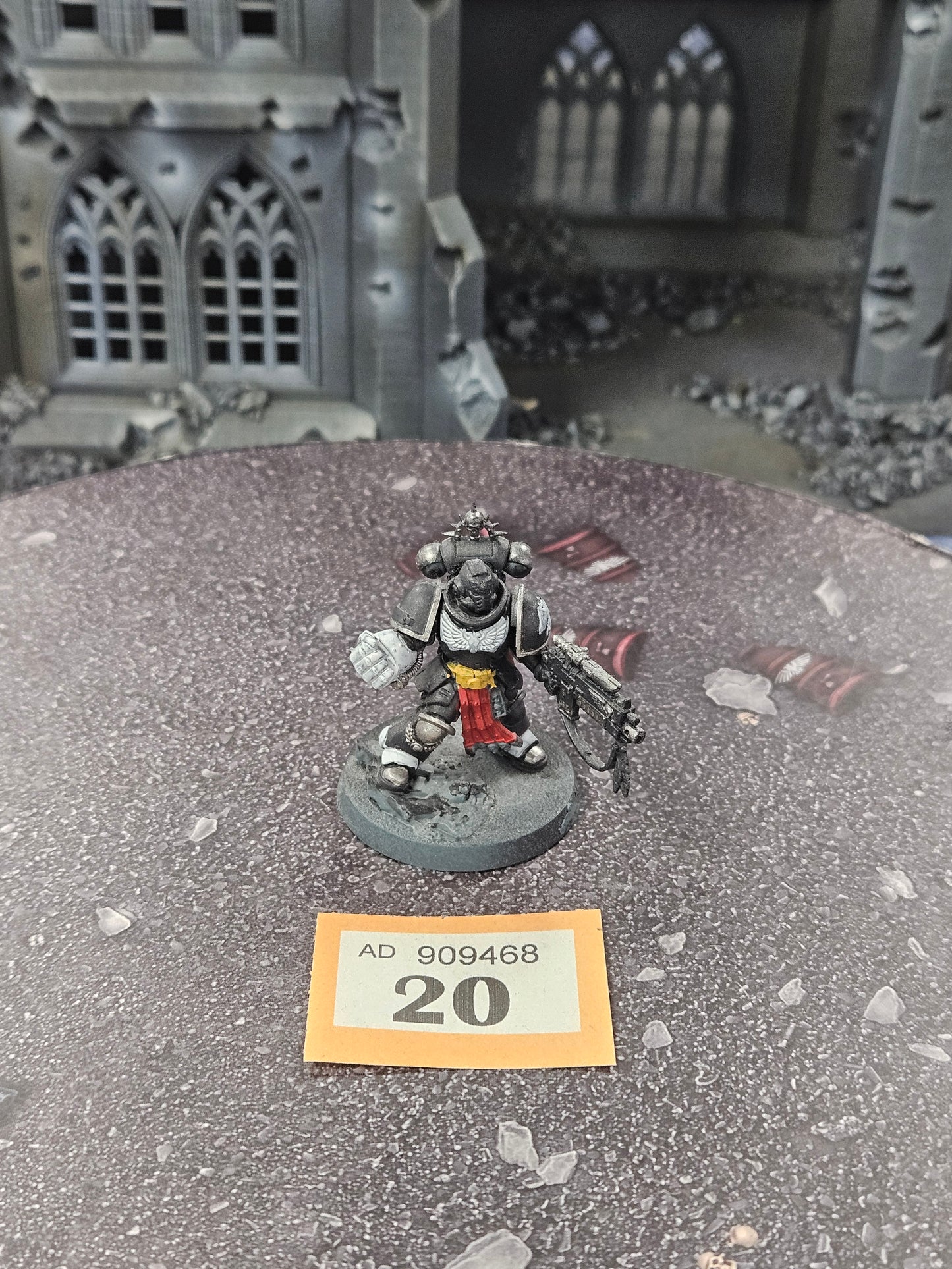 Captain with Power Fist #20 Space Marines Warhammer 40k