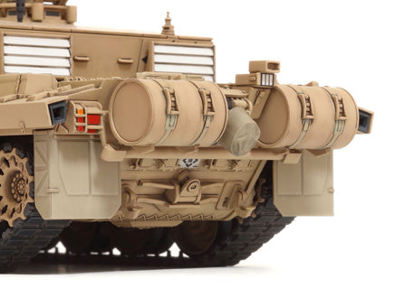1/48 British Tank Challenger 2 (Desertised)