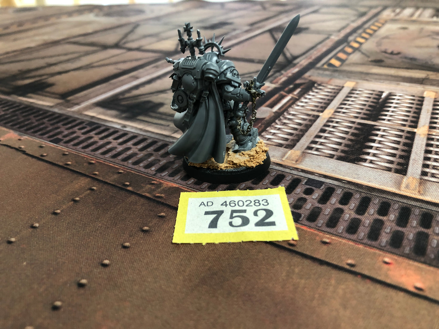 Primaris Captain in Gravis Armour #752 Space Marines Warhammer 40k