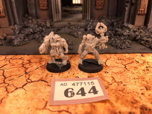 2x Servitors OOP #644 Adeptus Mechanicus Warhammer 40k