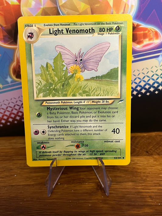 Light Venomoth 53/105 Neo Destiny NM Single Pokémon Card