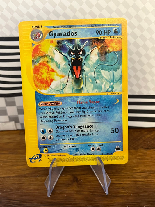 Gyarados Non-Holo 11/144 Skyridge NM Single Pokémon Card