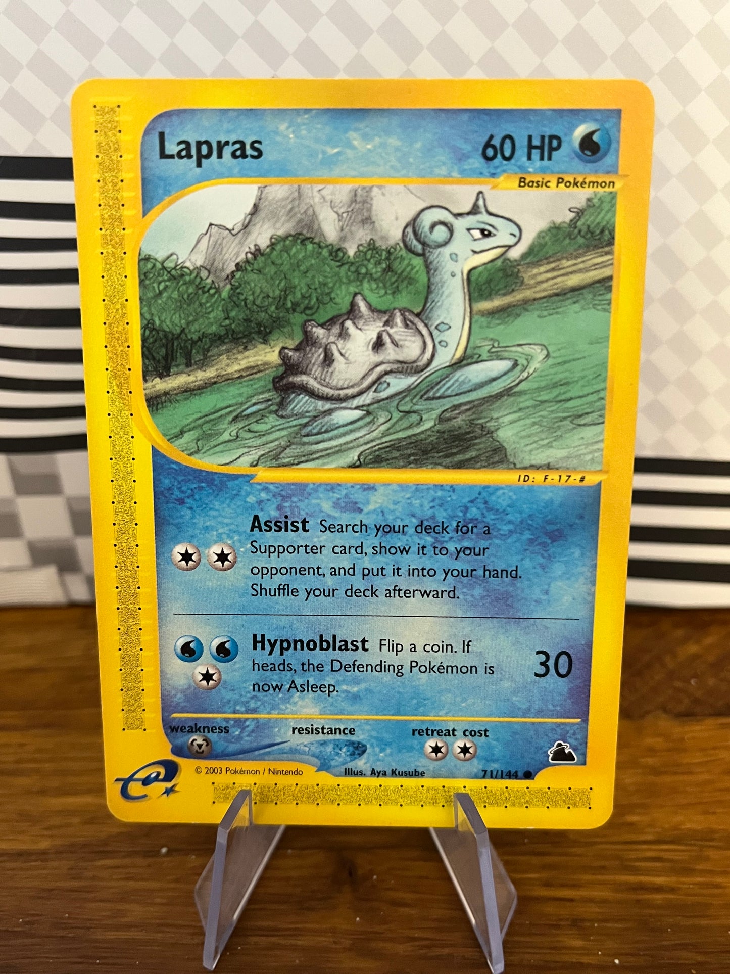 Lapras 71/144 Skyridge NM Single Pokémon Card