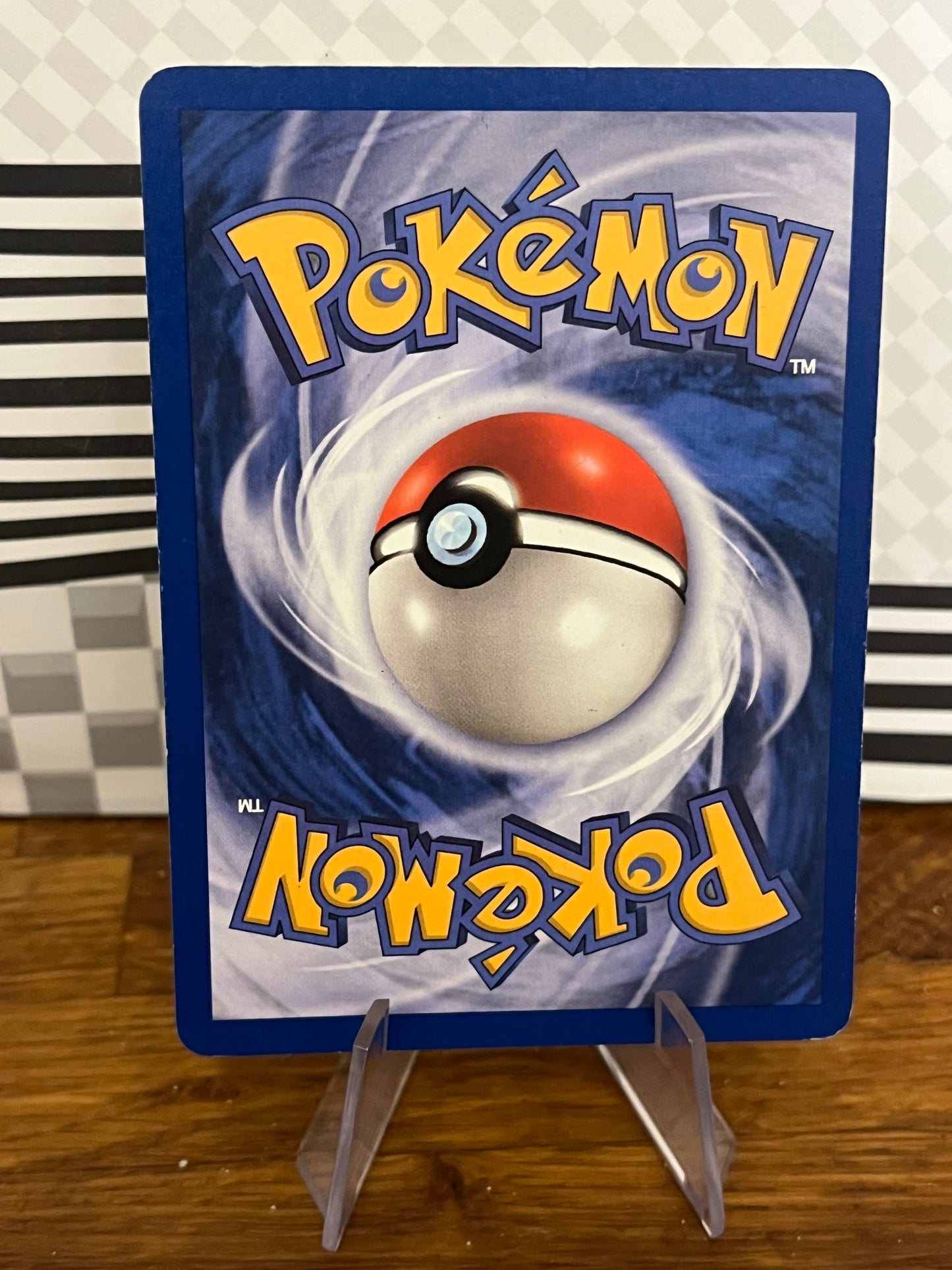 Raikou 28/144 Skyridge NM Single Pokémon Card