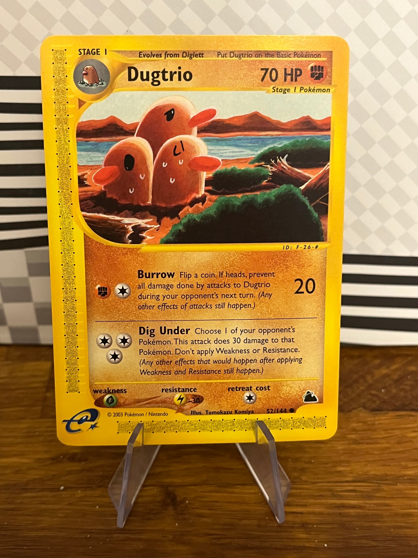 Dugtrio 52/144 Skyridge NM Single Pokémon Card