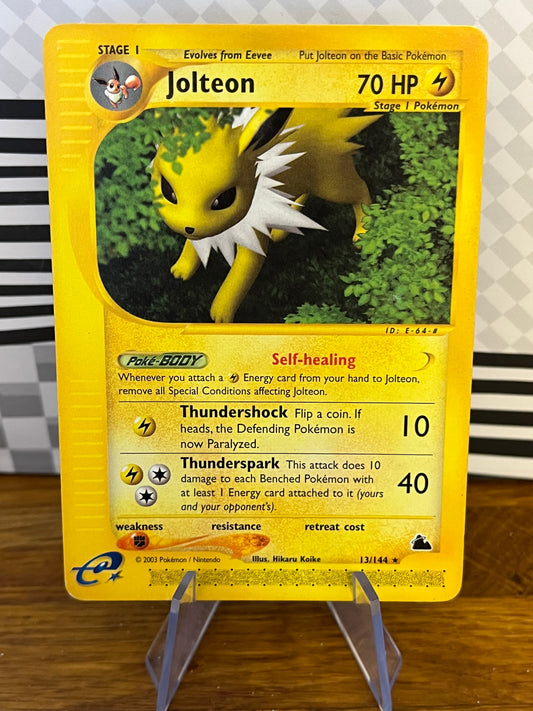 Jolteon 13/144 Skyridge NM Single Pokémon Card