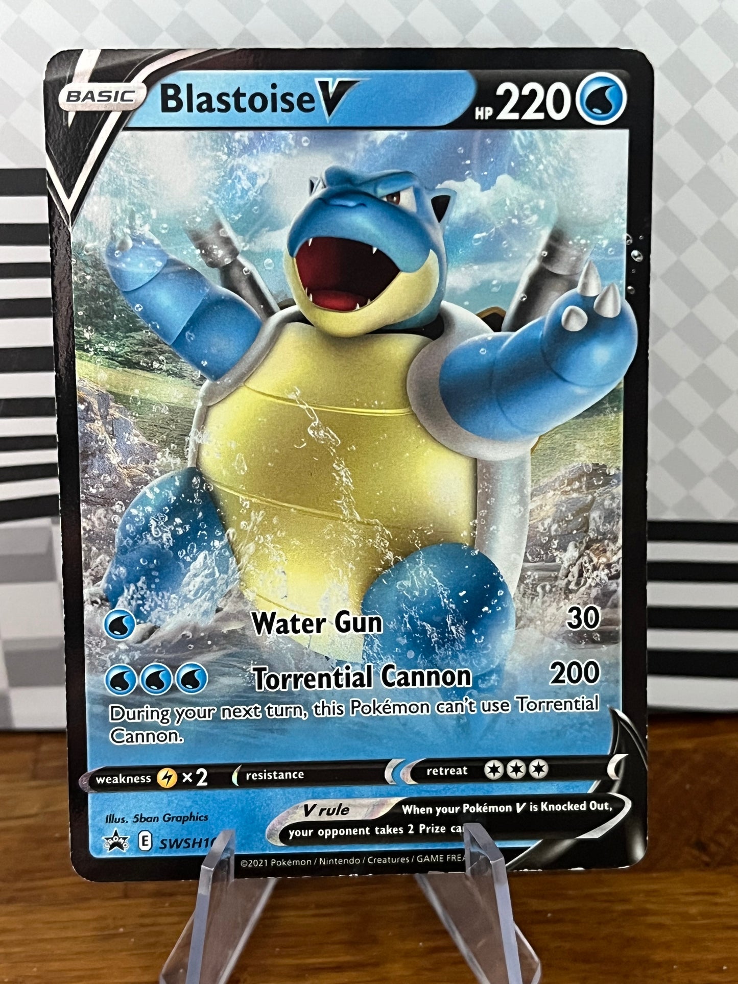 Blastoise V SWSH101 Black Star Promo NM Single Pokémon Card