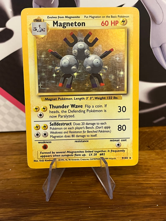 Magneton Holo 9/102 Base Set NM Single Pokémon Card