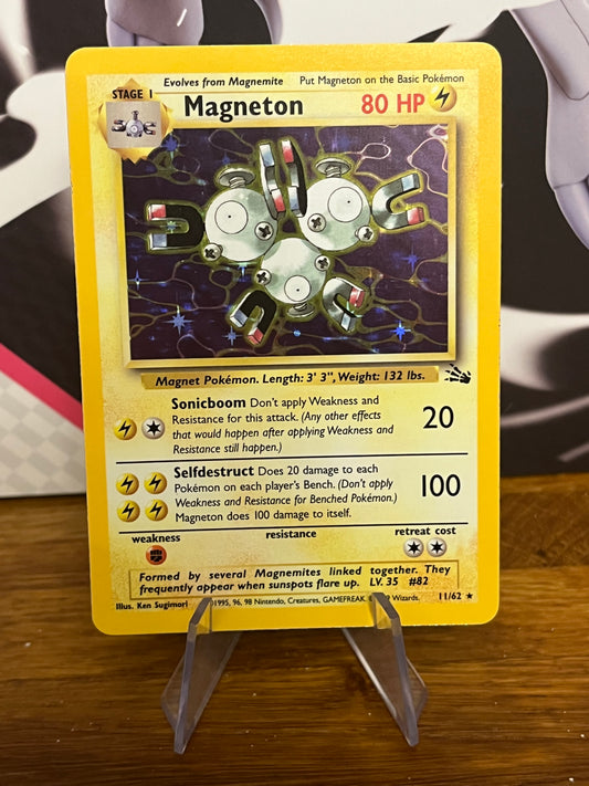 Magneton Holo 11/62 Fossil NM Single Pokémon Card