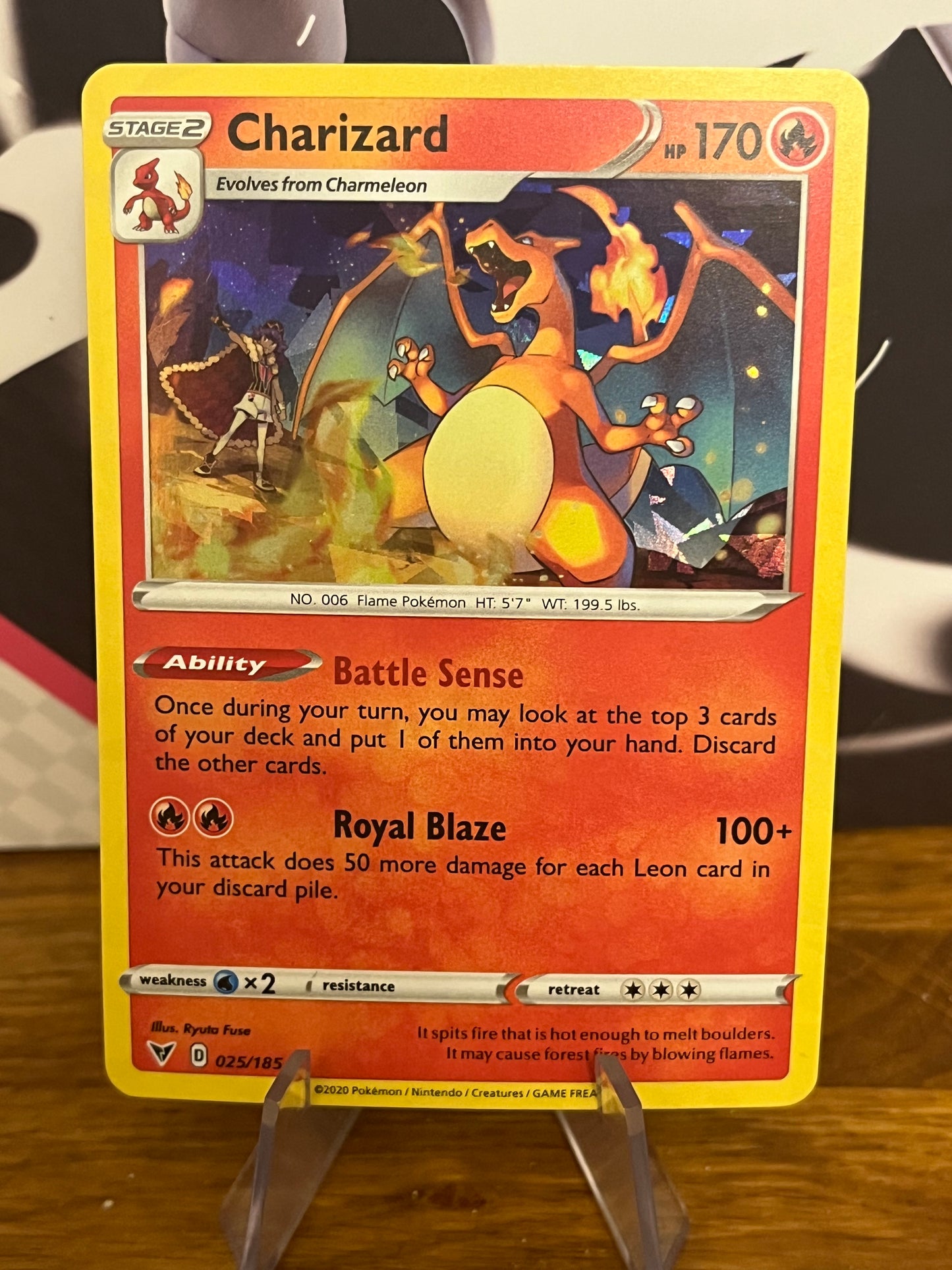 Charizard 025/185 Holo Vivid Voltage NM Single Pokémon Card