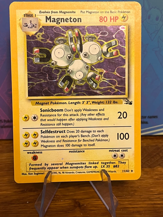 Magneton Holo 11/62 Fossil NM Single Pokémon Card