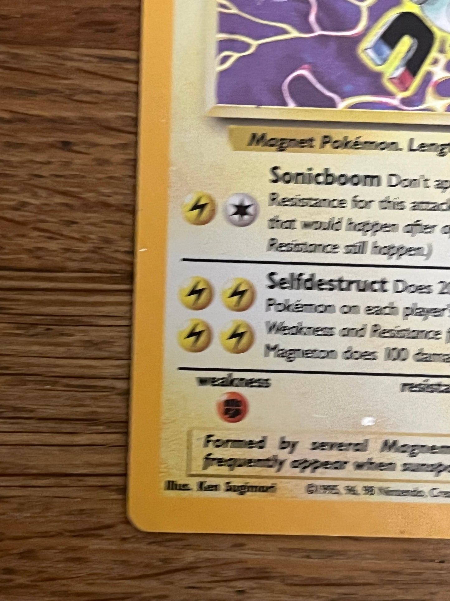 Magneton Holo 11/62 Fossil NM Single Pokémon Card